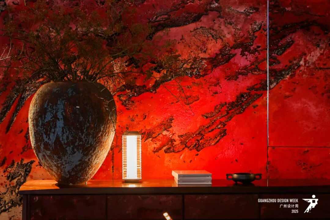 亲爱×开幕| 2025广州设计周,全案时代全面开启,以“亲爱”思维引领产业升级(图24) 亲爱×开幕| 2025广州设计周,全案时代全面开启,以“亲爱”思维引领产业升级(图24)